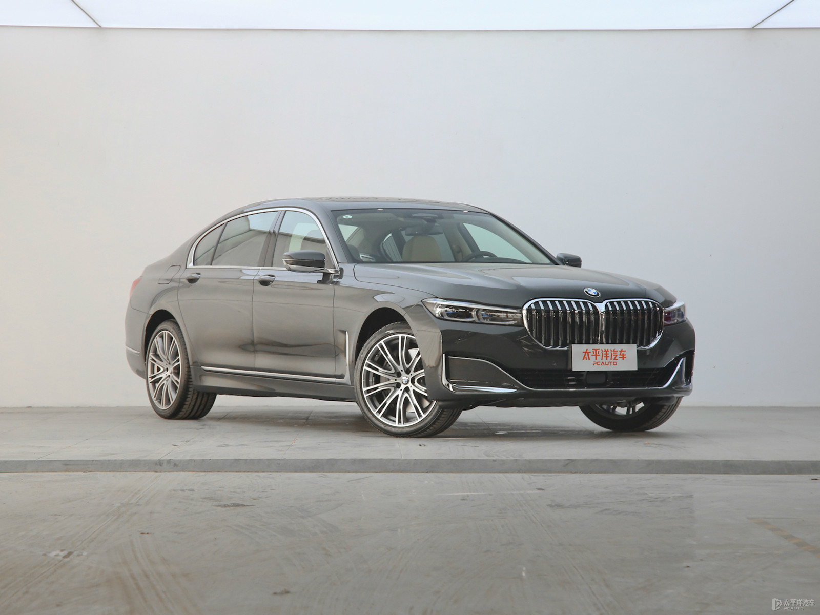 宝马7系 2019款 改款 750li xdrive v8 豪华套装报价