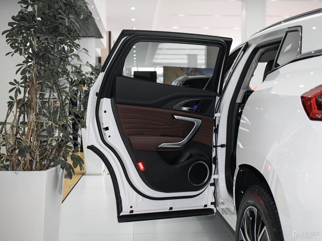 ѩκ VV7-PHEV܇(ni)DƬ