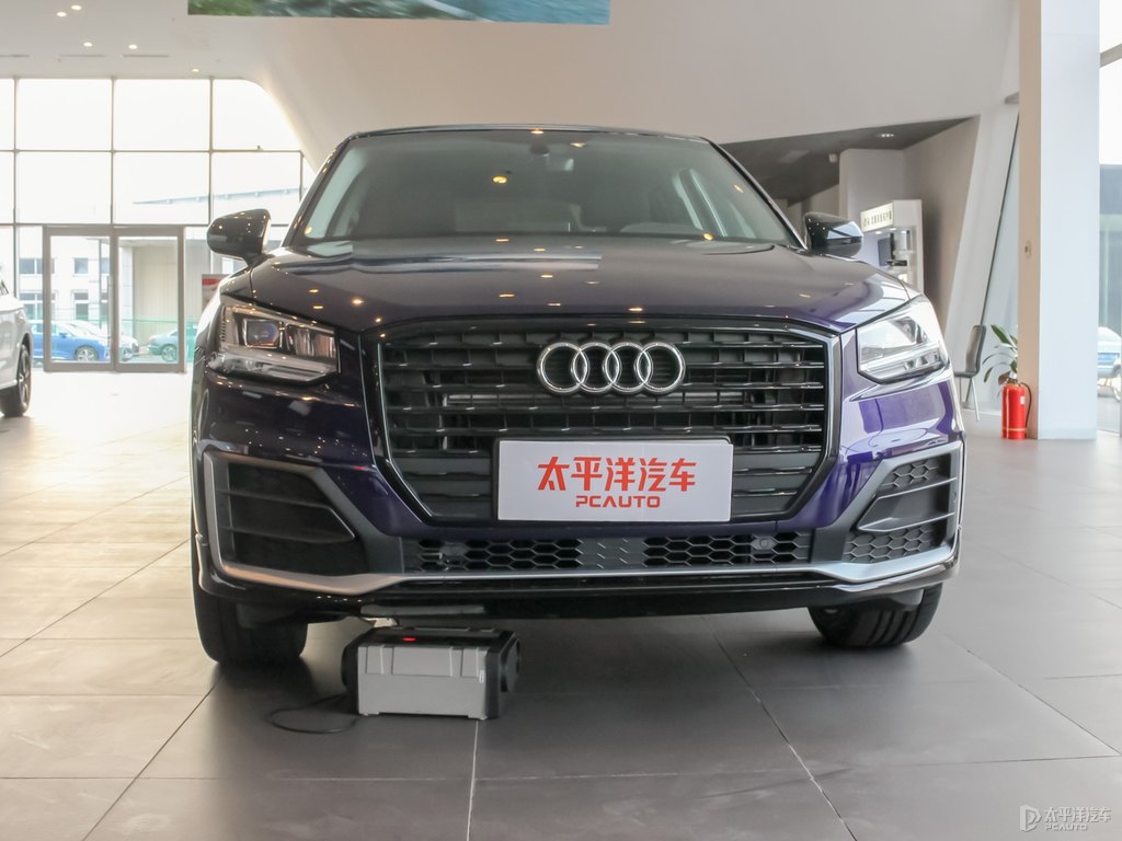 極光紫奧迪Q2L整車外觀外觀圖片