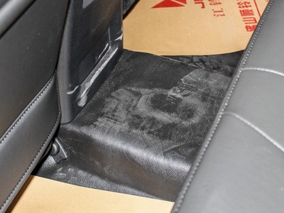 域虎5空間實(shí)拍圖