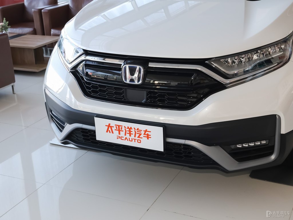 珍珠白本田CR-V車頭外觀圖片