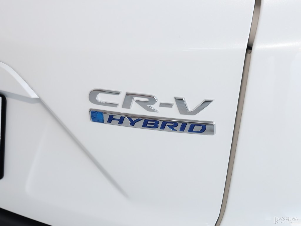 珍珠白本田CR-V車尾外觀圖片