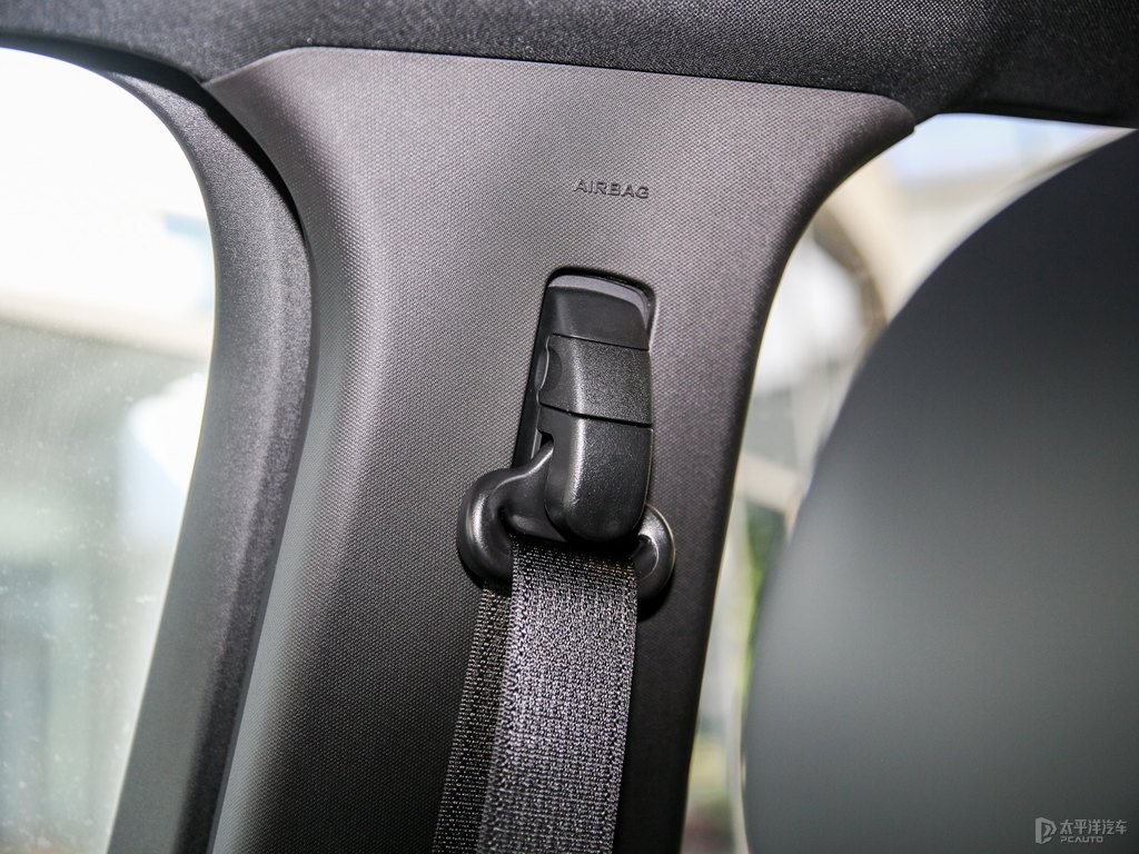 皓月白銳界L車廂內(nèi)飾圖片