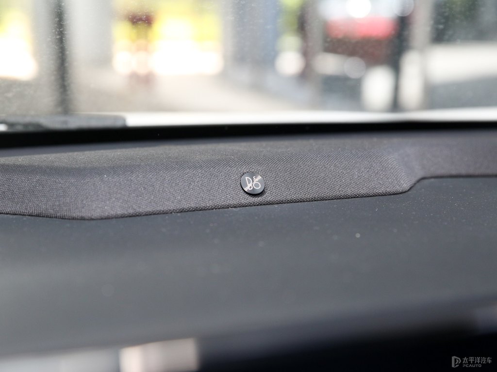 皓月白銳界L車廂內(nèi)飾圖片