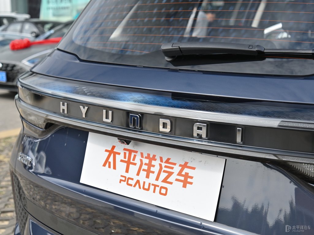 午夜藍(lán)北京現(xiàn)代ix35車尾外觀圖片