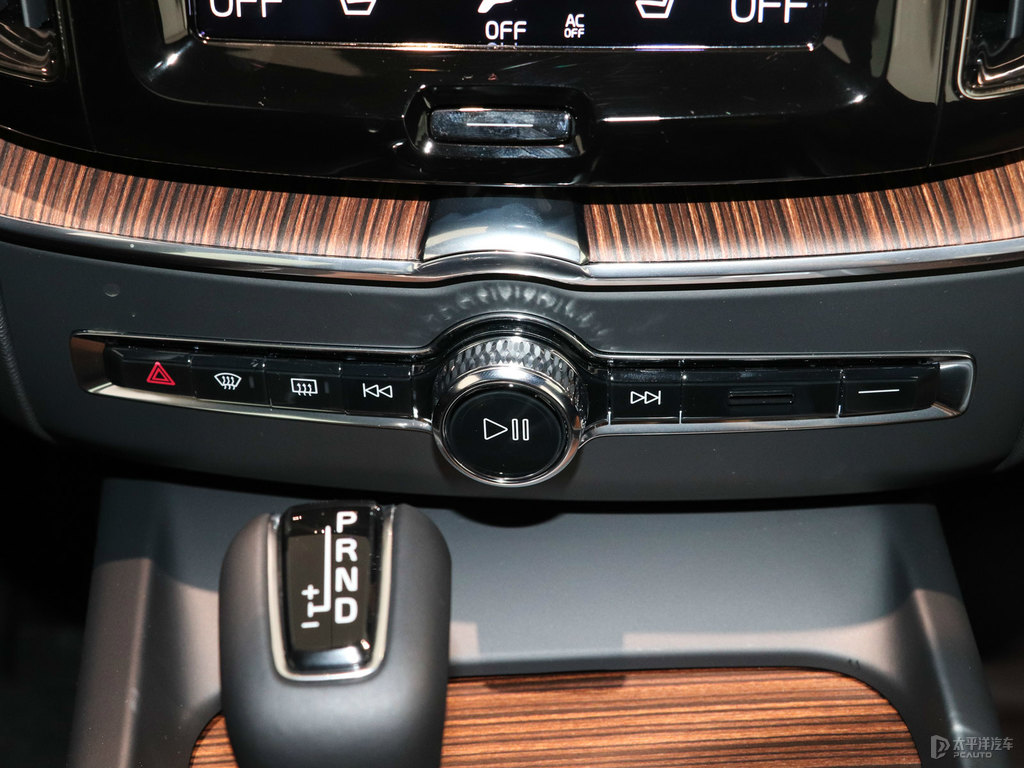 水晶白沃爾沃XC60中控內飾圖片