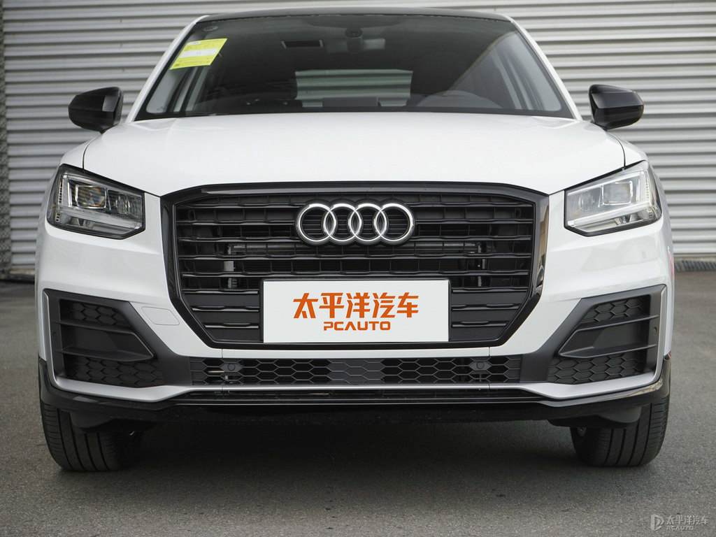 冰川白奧迪Q2L車頭外觀圖片