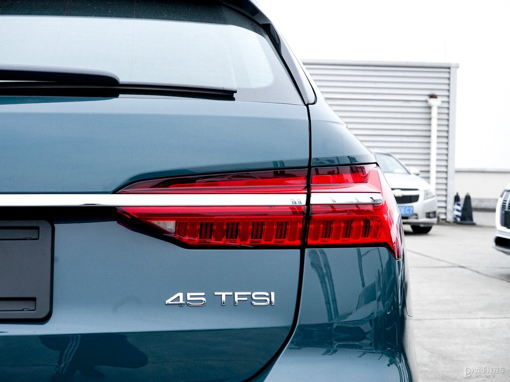 阿瓦隆綠奧迪A6(進口)車尾外觀圖片