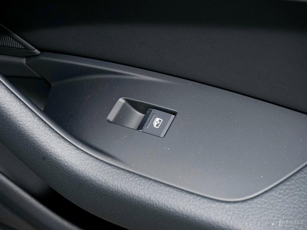 阿瓦隆綠奧迪A6(進口)車廂內飾圖片