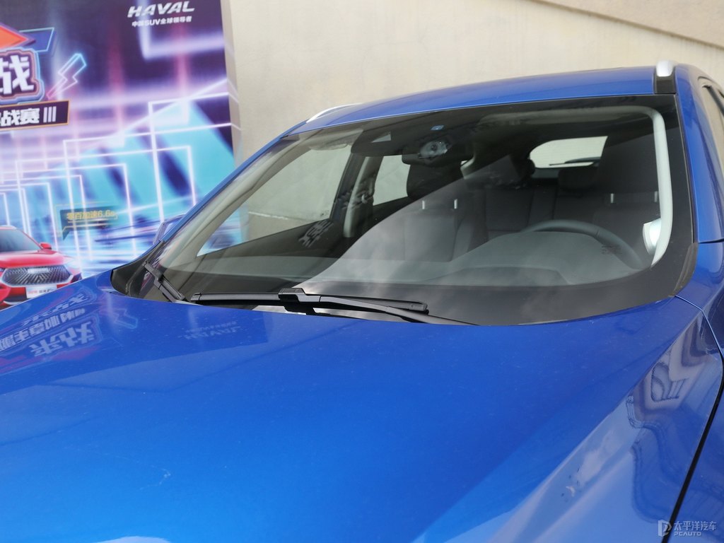 深海藍哈弗F7車身外觀圖片