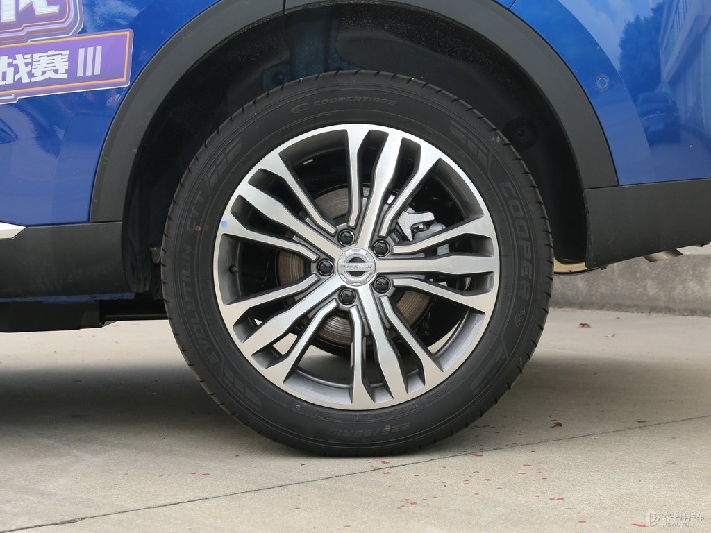 深海藍哈弗F7車身外觀圖片