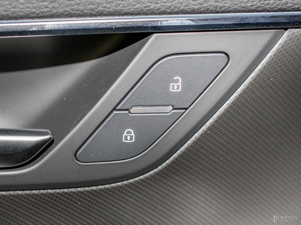 天云灰奧迪A6(進口)車廂內(nèi)飾圖片