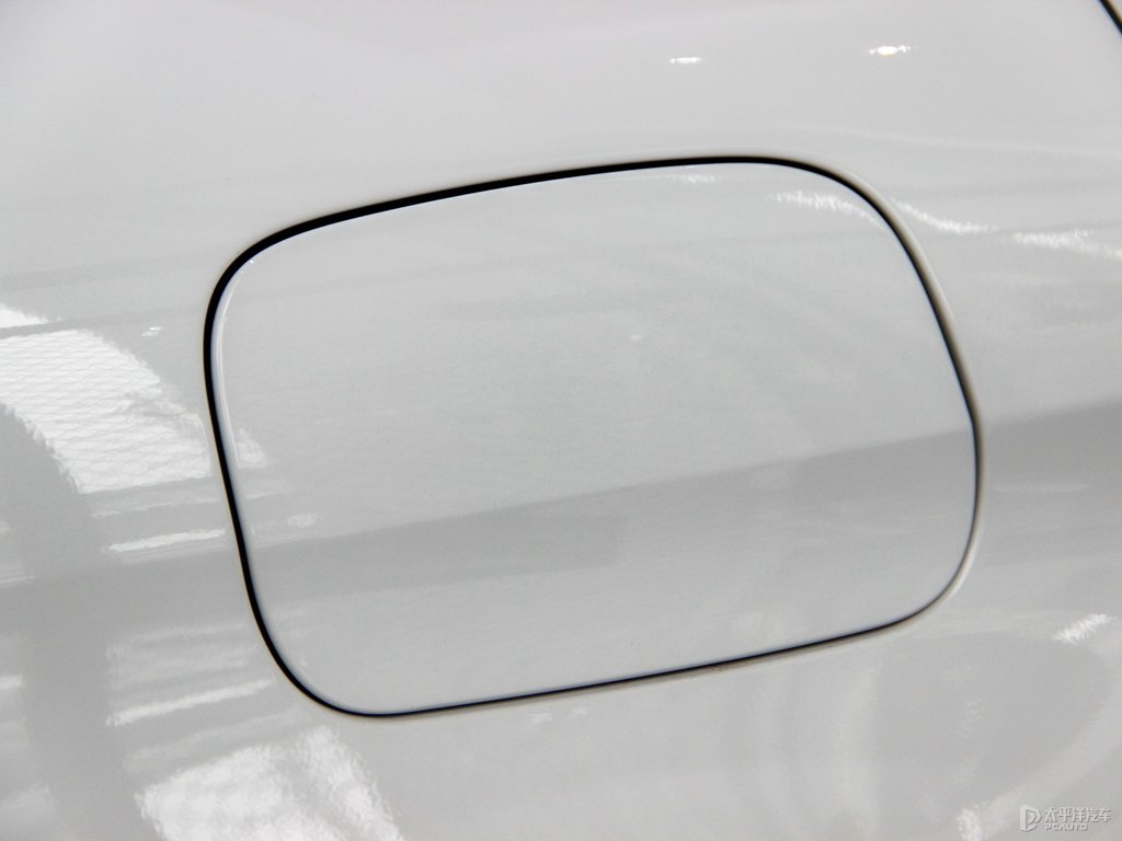白領(lǐng)克03車身外觀圖片