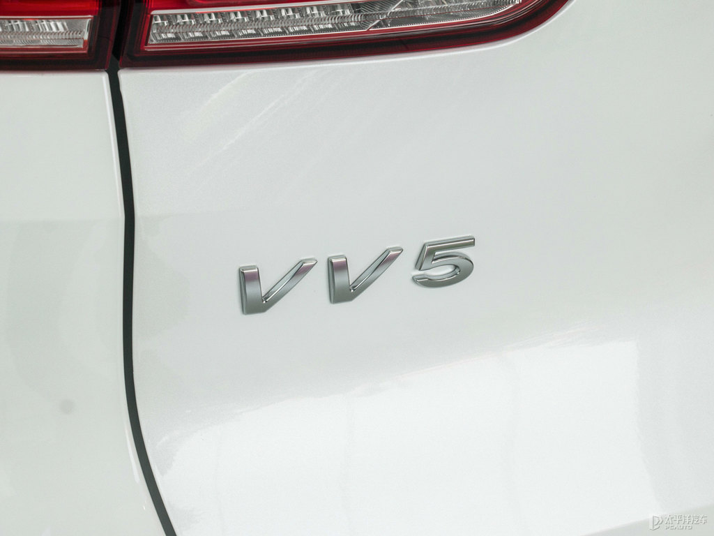 雪域白魏牌 VV5車(chē)尾外觀(guān)圖片
