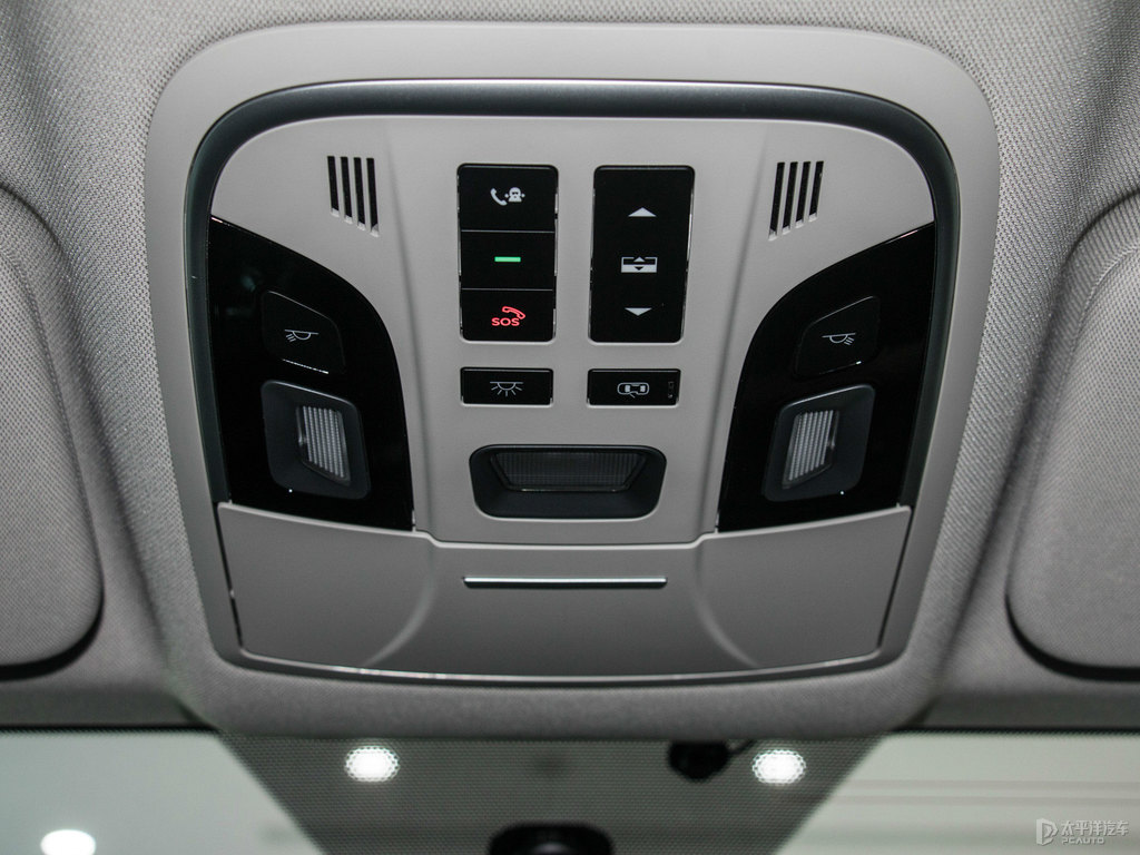 雪域白魏牌 VV5車廂內(nèi)飾圖片