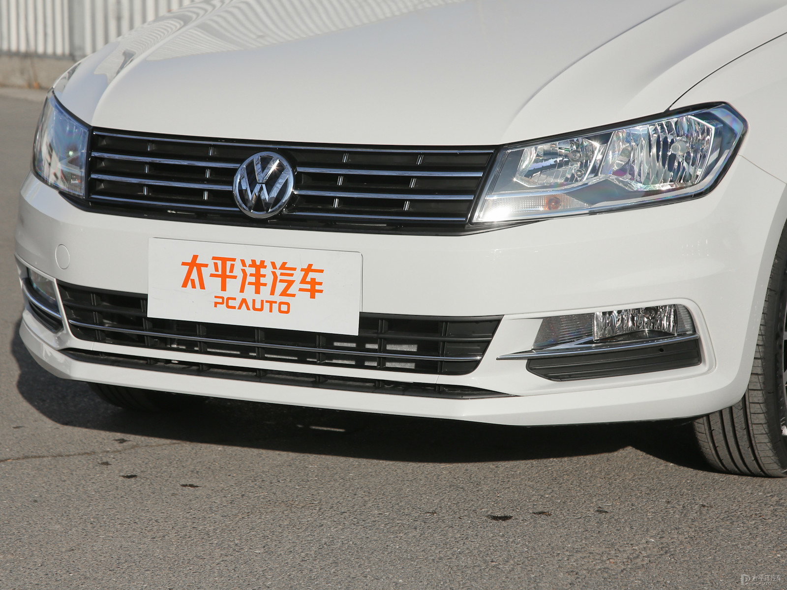 桑塔納外觀高清大圖