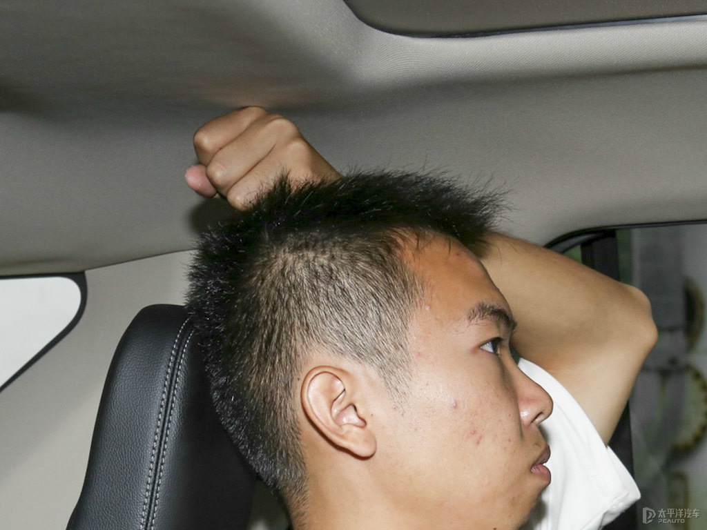佩托湖藍探險者駕乘空間空間圖片