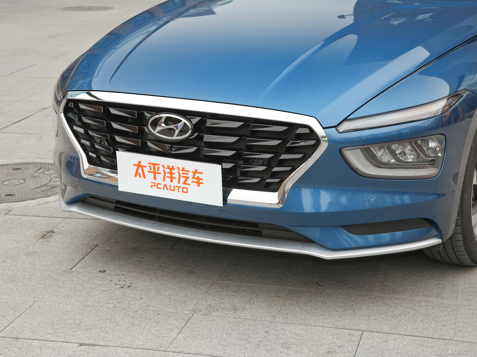 名圖外觀高清大圖