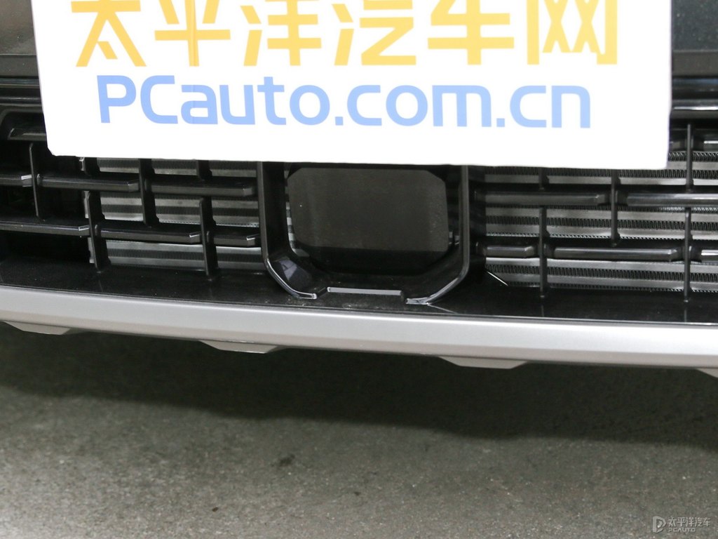 黑領(lǐng)克05車頭外觀圖片