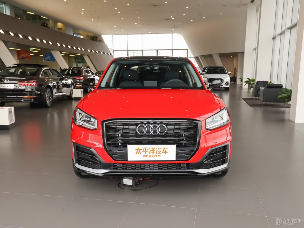 探戈紅奧迪Q2L整車外觀外觀圖片