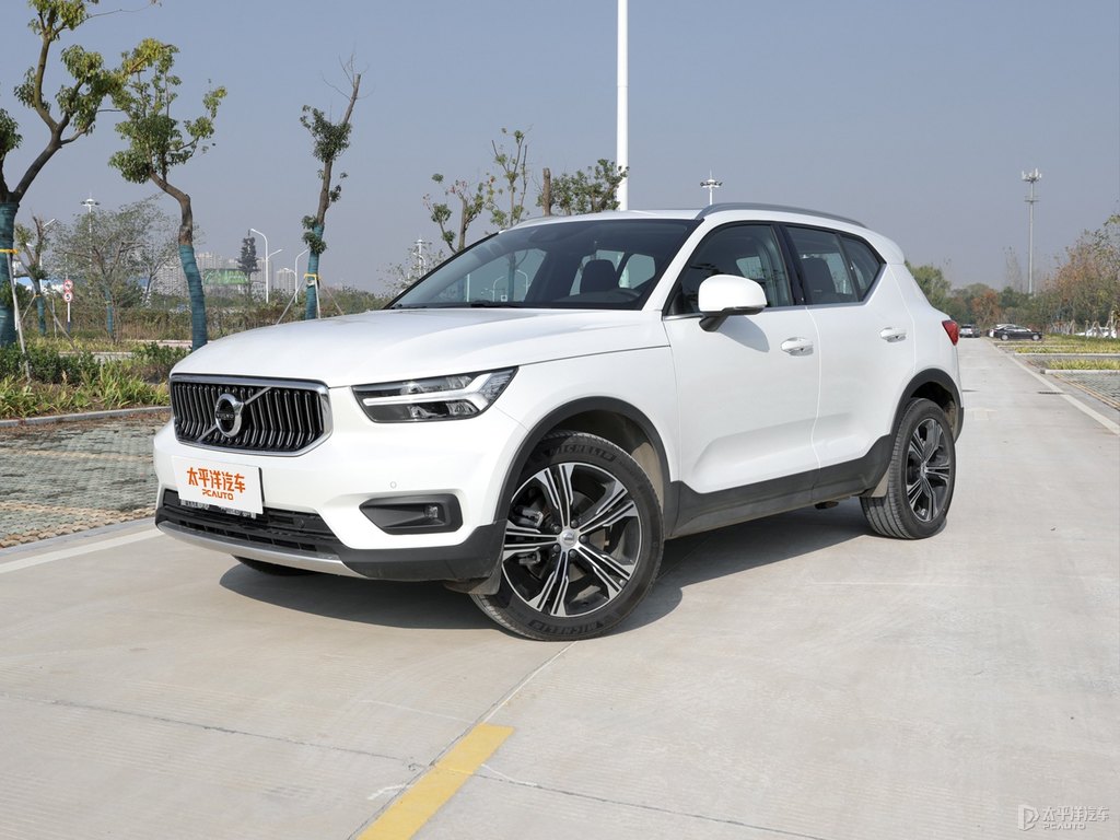 水晶白沃爾沃XC40整車外觀外觀圖片