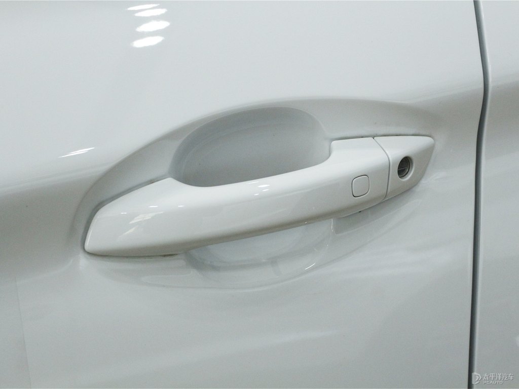 流光白宋車身外觀圖片