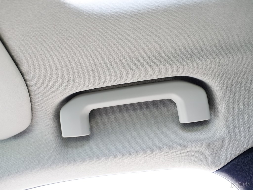 水晶白沃爾沃XC40車(chē)廂內(nèi)飾圖片