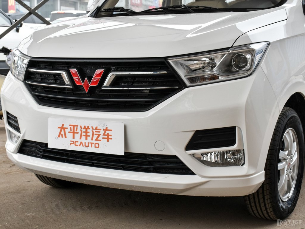 糖果白五菱宏光S車頭外觀圖片