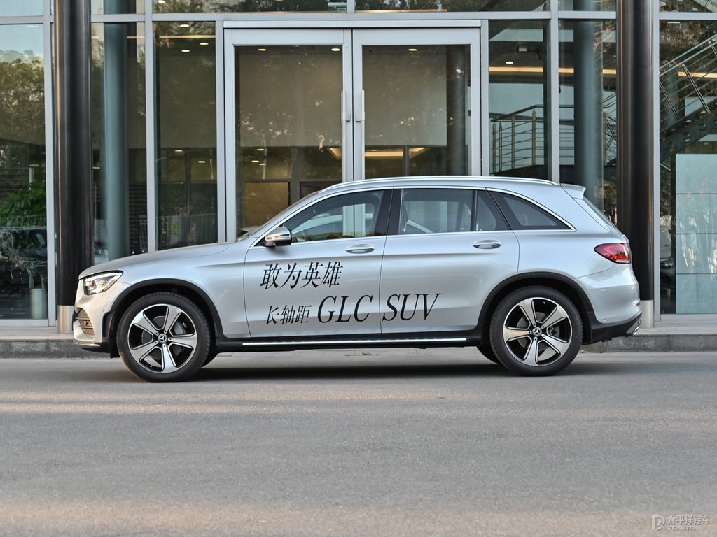 銥銀色奔馳GLC整車外觀外觀圖片
