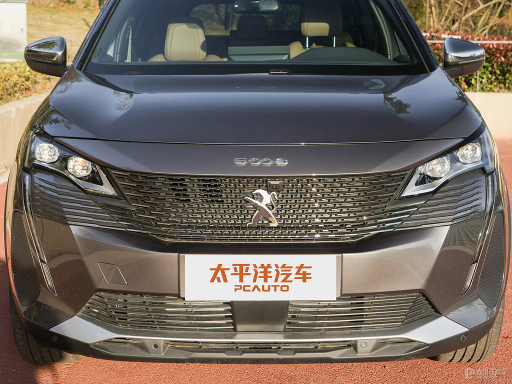 青巖灰標(biāo)致5008車頭外觀圖片