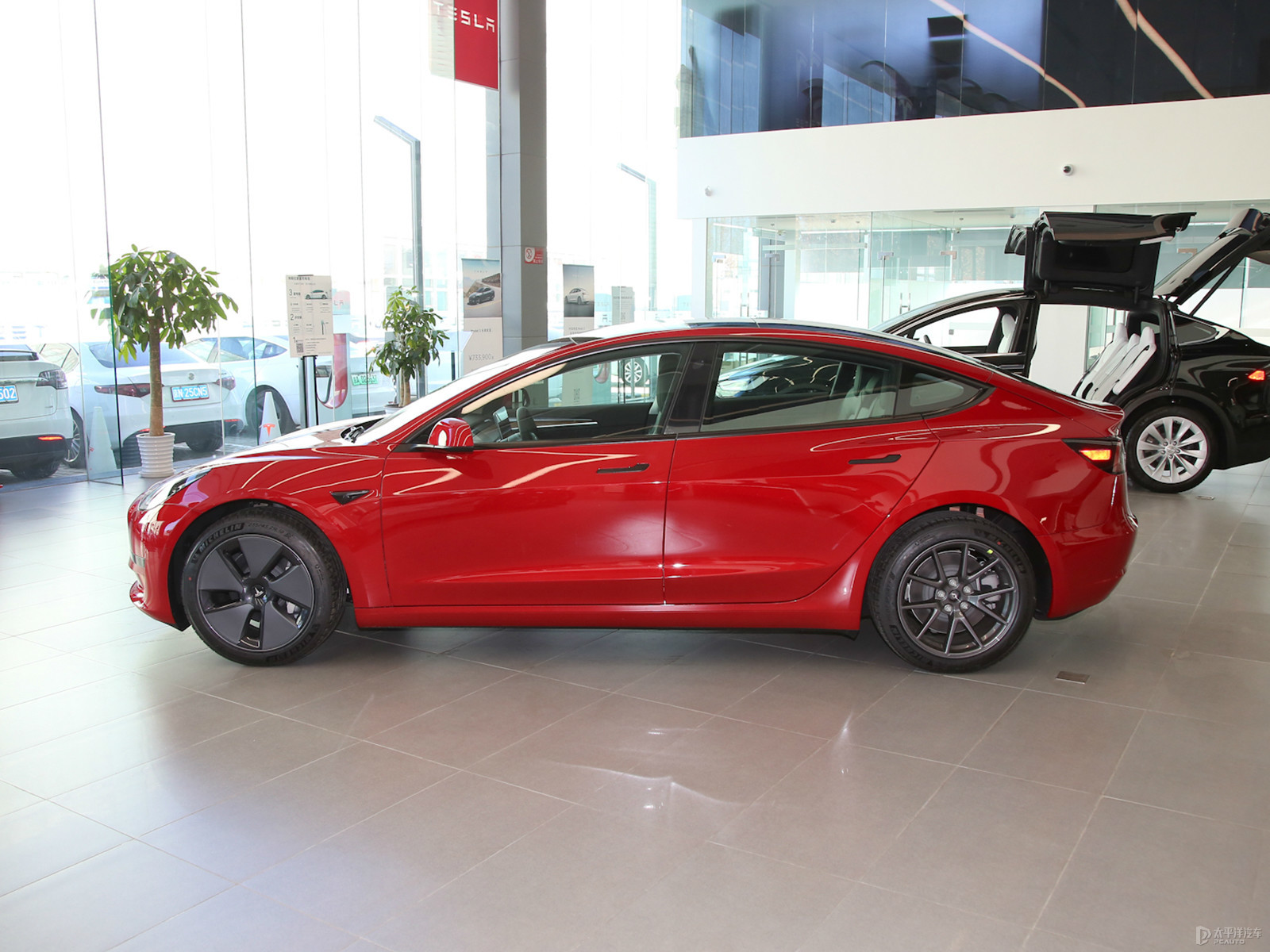 Model 3外觀高清大圖