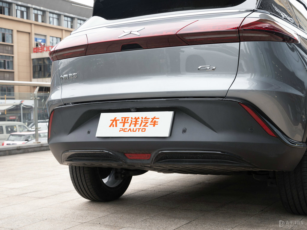 冷峻灰小鵬G3車尾外觀圖片