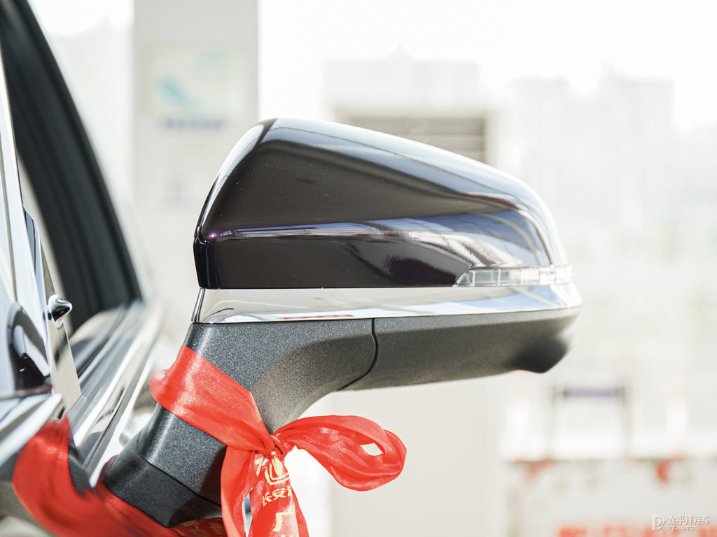 星云紫長(zhǎng)安CS85 COUPE車身外觀圖片