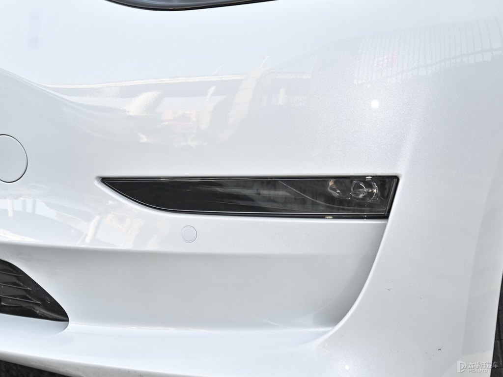 珍珠白Model 3車頭外觀圖片