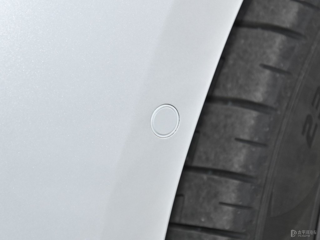 珍珠白Model 3車頭外觀圖片