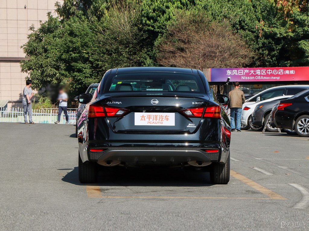 曜石黑天籟整車外觀外觀圖片