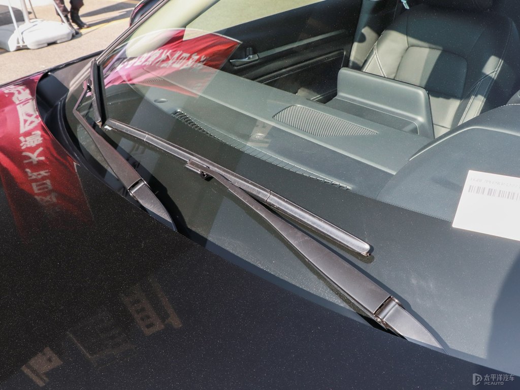 曜石黑天籟車身外觀圖片