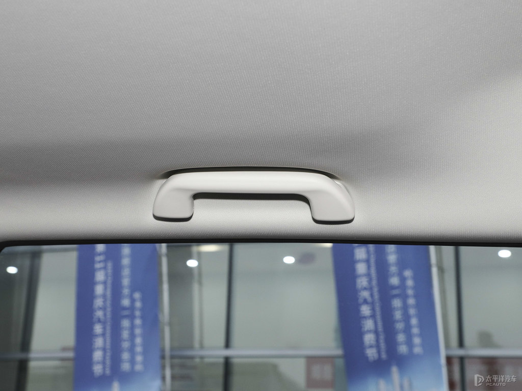 摩登灰哈弗H6車廂內(nèi)飾圖片