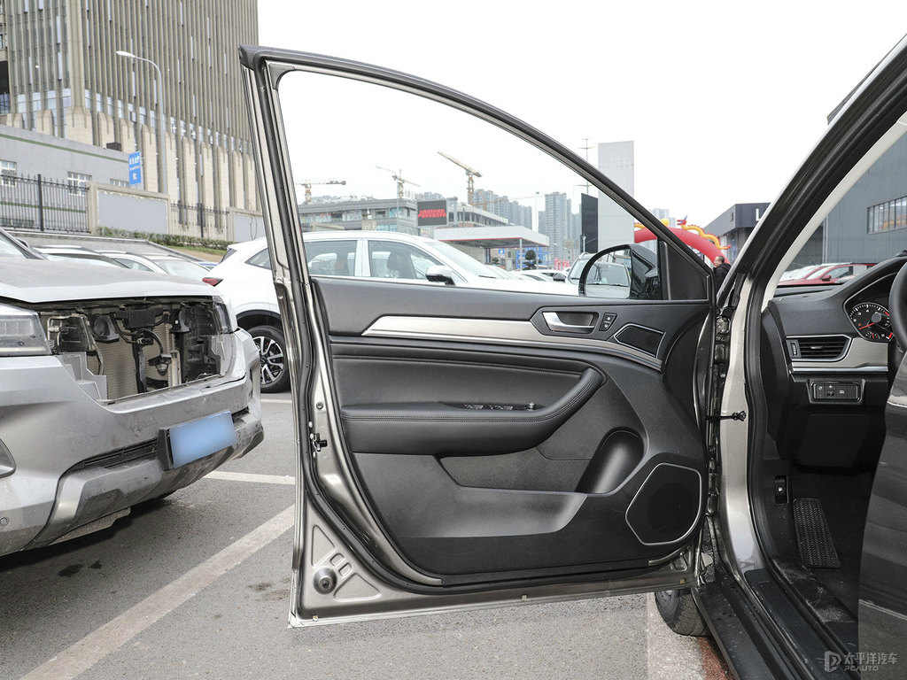 摩登灰哈弗H6車(chē)廂內(nèi)飾圖片