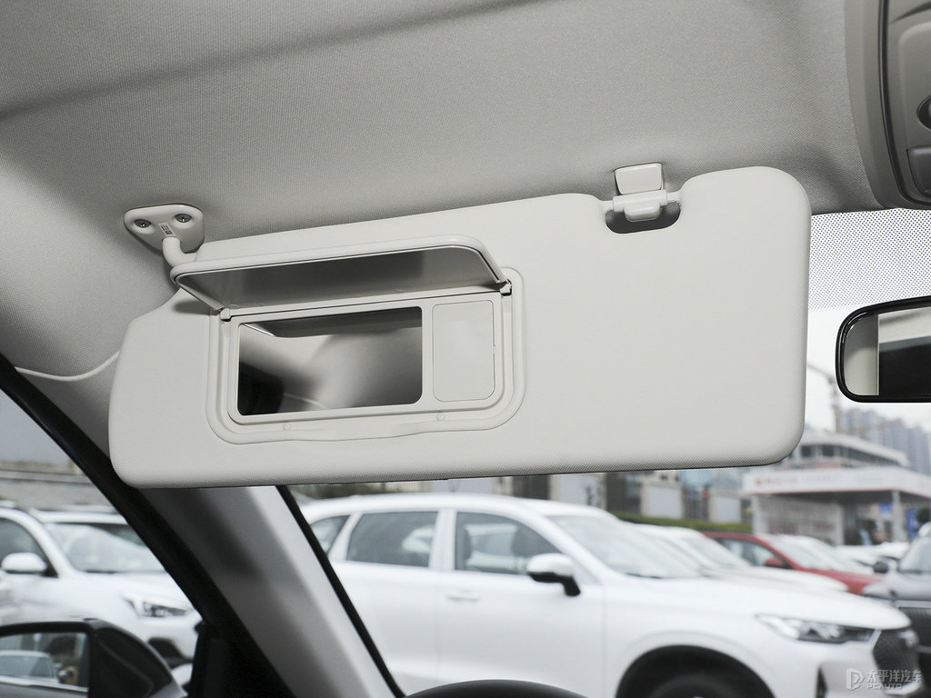 摩登灰哈弗H6車廂內(nèi)飾圖片