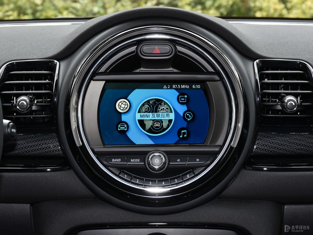 胡椒白MINI CLUBMAN中控內(nèi)飾圖片