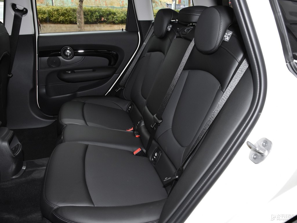 胡椒白MINI CLUBMAN座椅內(nèi)飾圖片