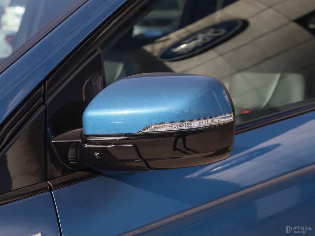 性能藍銳界L車身外觀圖片