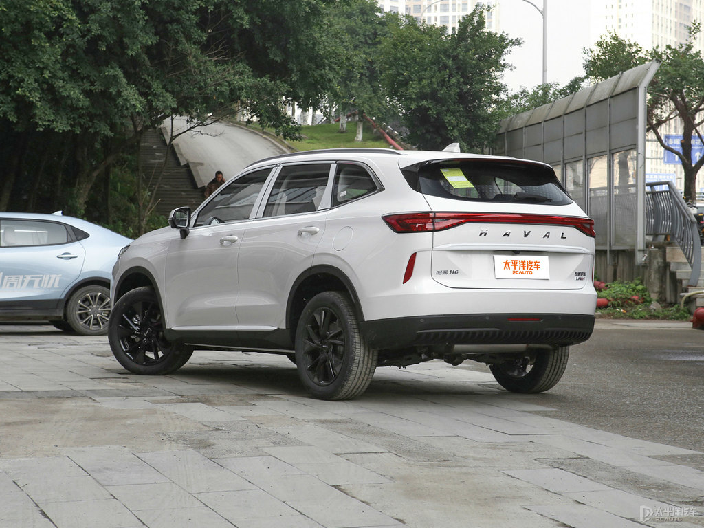 玉釉白哈弗H6整車外觀外觀圖片