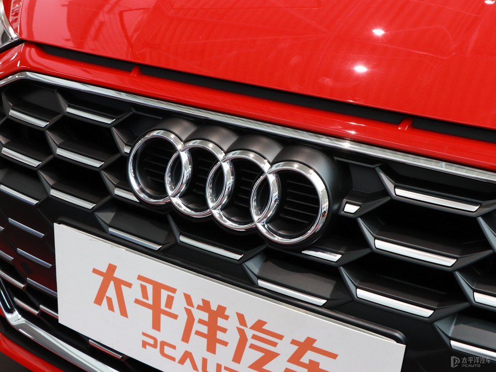 探戈紅奧迪A3車頭外觀圖片