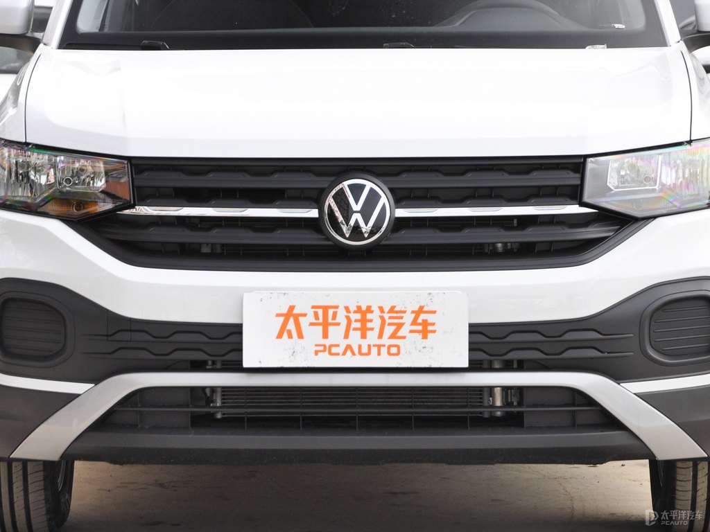 極地白探影車頭外觀圖片