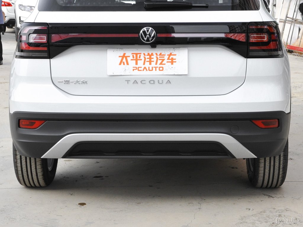 極地白探影車尾外觀圖片