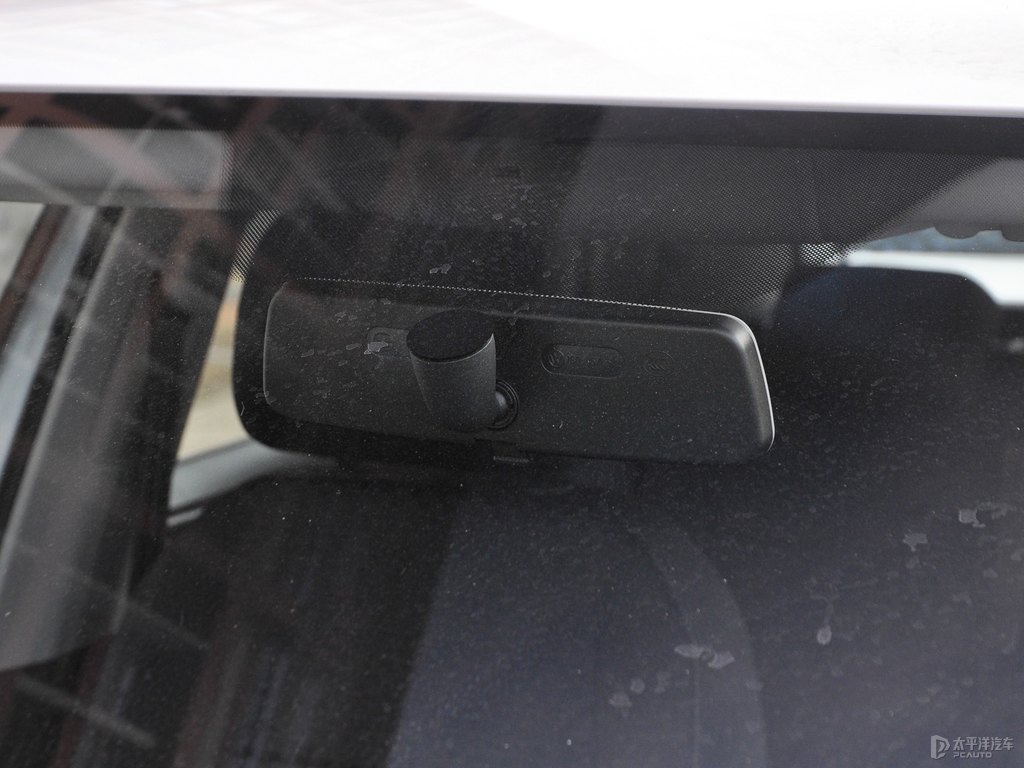 極地白探影車(chē)身外觀圖片
