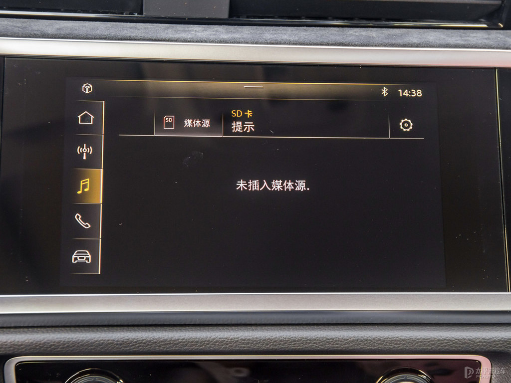 天云灰奧迪Q3中控內(nèi)飾圖片