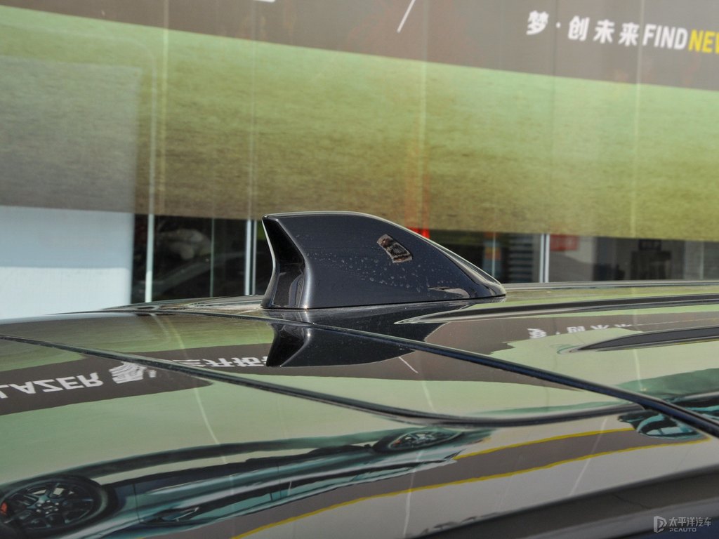 極夜黑探界者車尾外觀圖片